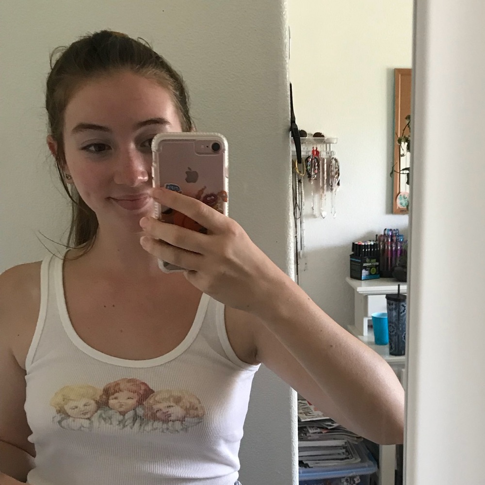 Meet your Posher, Olivia
